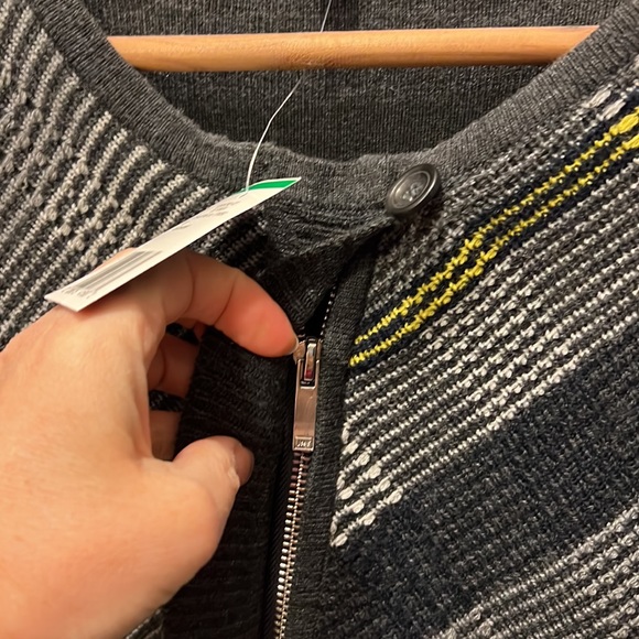 NWT MENS CARDIGAN - Picture 2 of 5